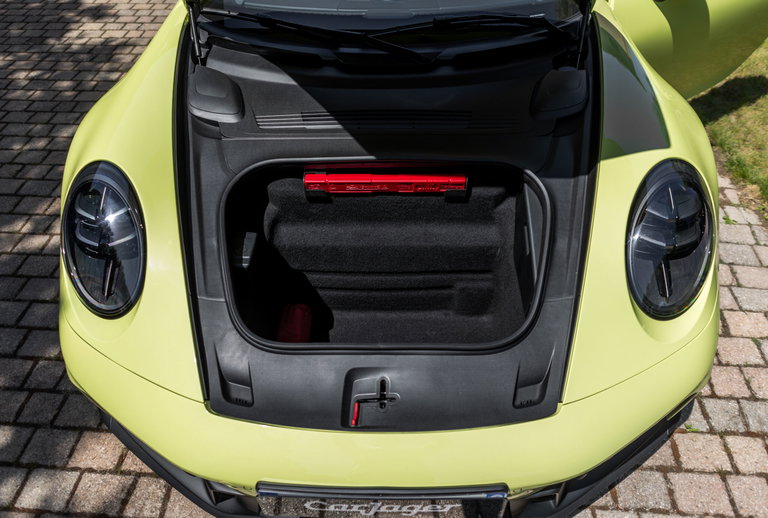Porsche 992.2 Carrera GTS