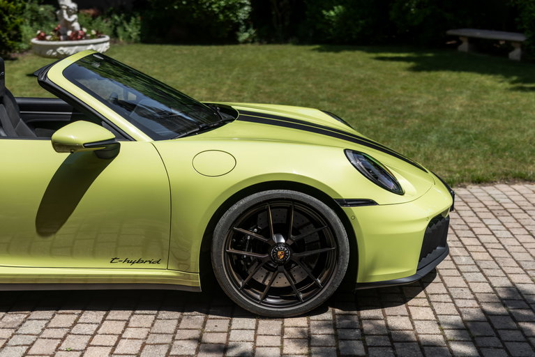 Porsche 992.2 Carrera GTS