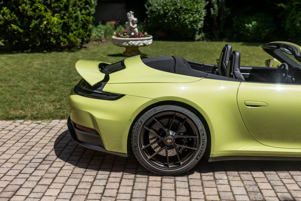Porsche 992.2 Carrera GTS
