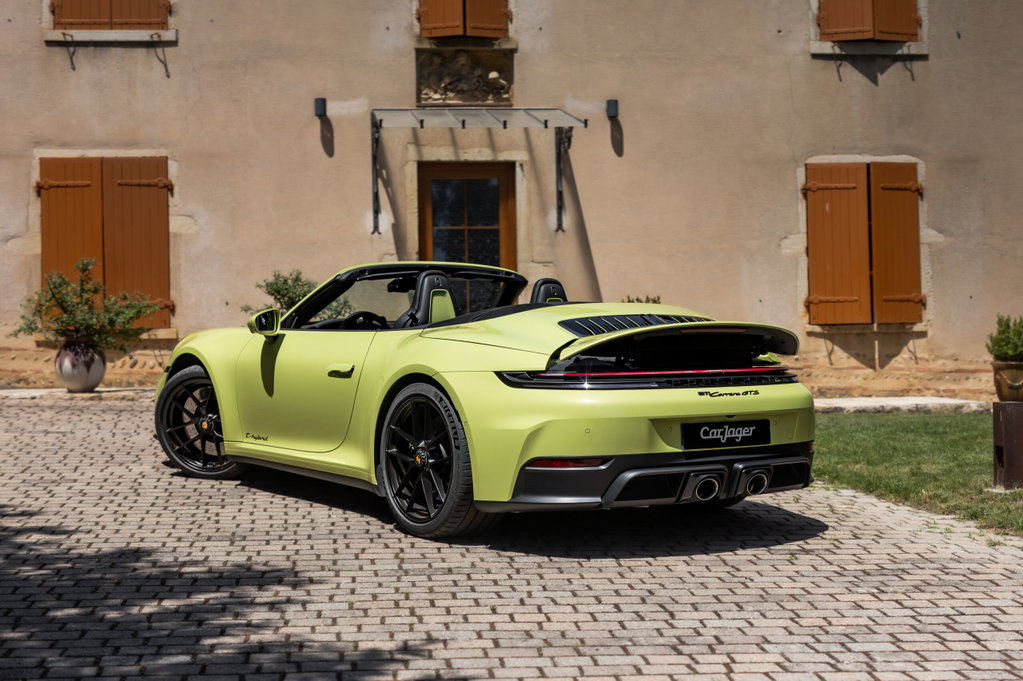 Porsche 992.2 Carrera GTS