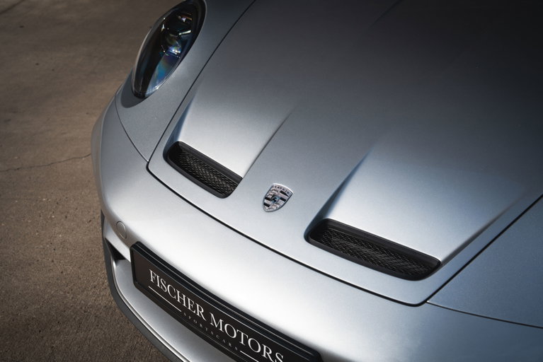 Porsche 992 GT3 Touring
