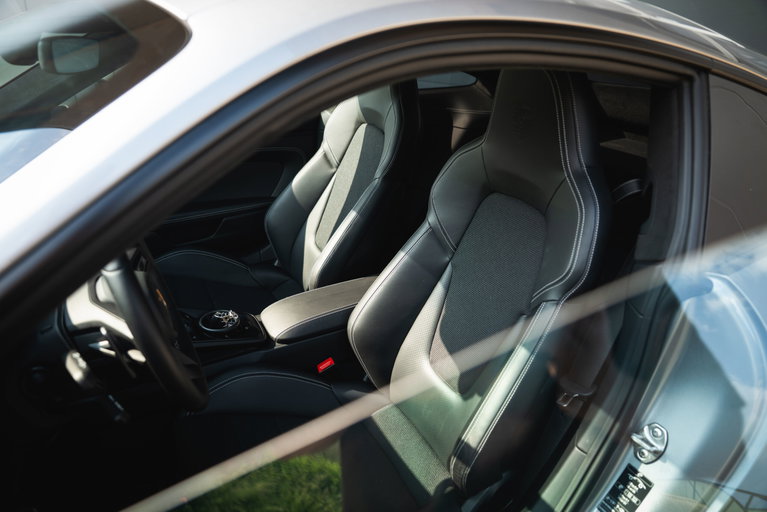 Porsche 992 GT3 Touring