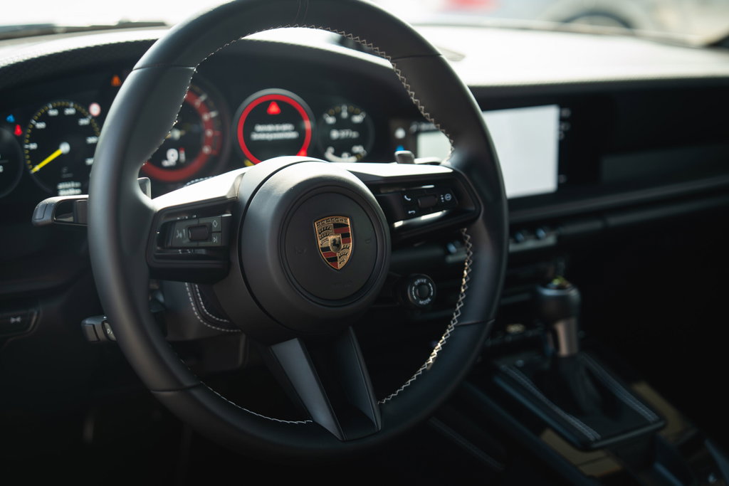 Porsche 992 GT3 Touring