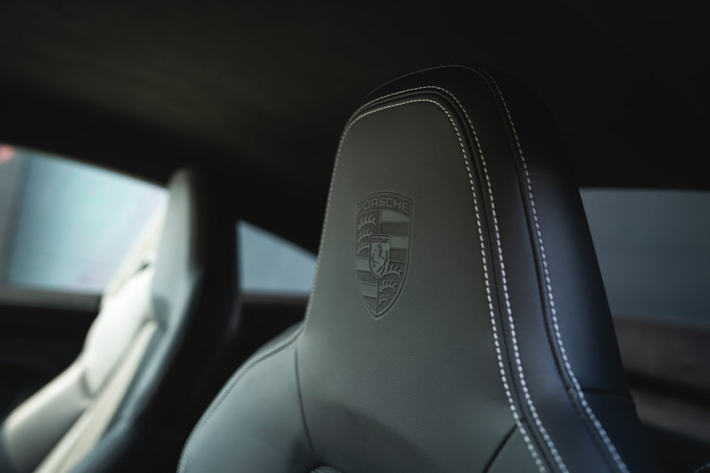 Porsche 992 GT3 Touring