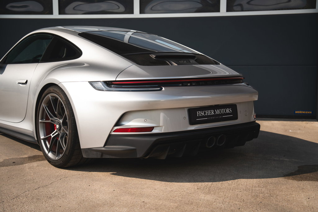 Porsche 992 GT3 Touring