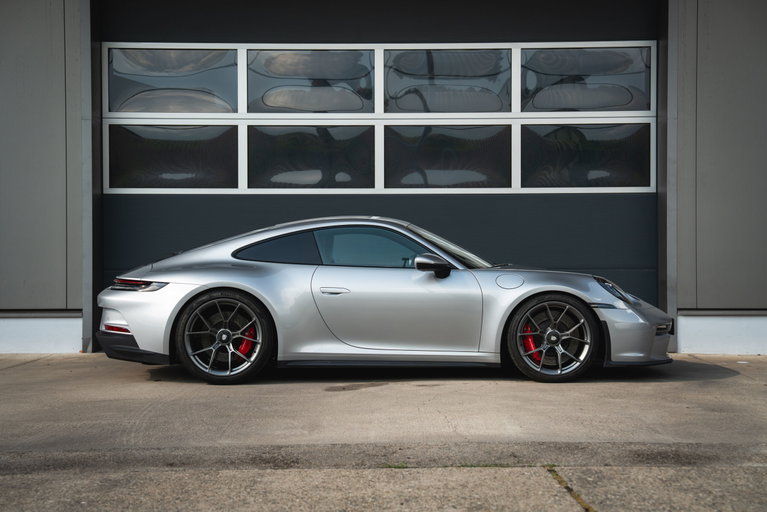 Porsche 992 GT3 Touring