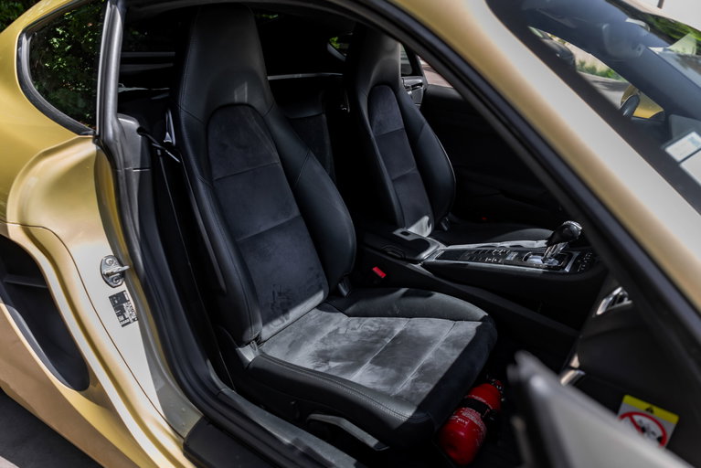 Porsche 981 Cayman