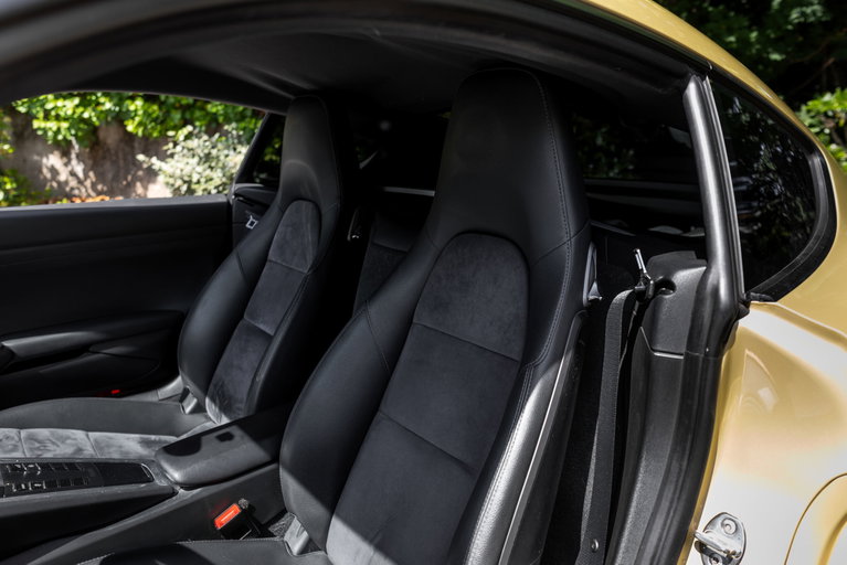 Porsche 981 Cayman