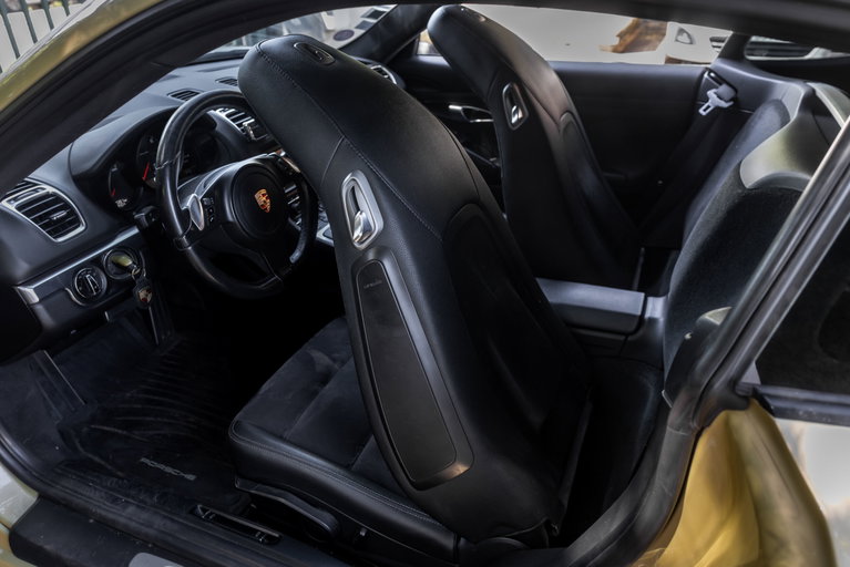 Porsche 981 Cayman