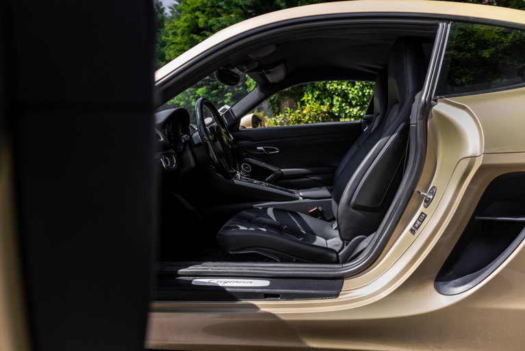Porsche 981 Cayman