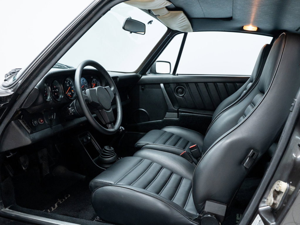 Porsche 911 Turbo 3.3