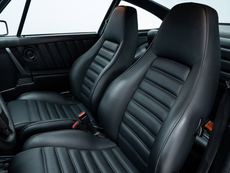 Porsche 911 Turbo 3.3