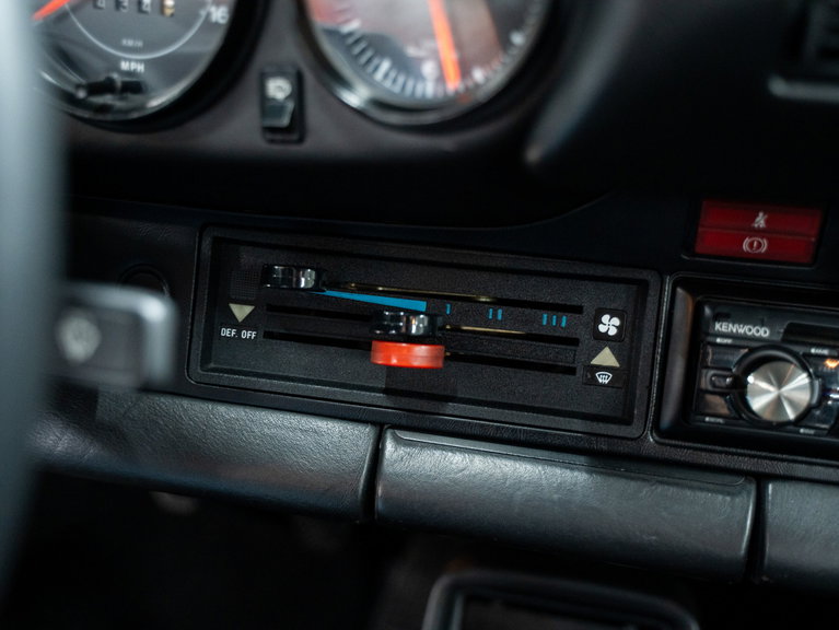 Porsche 911 Turbo 3.3