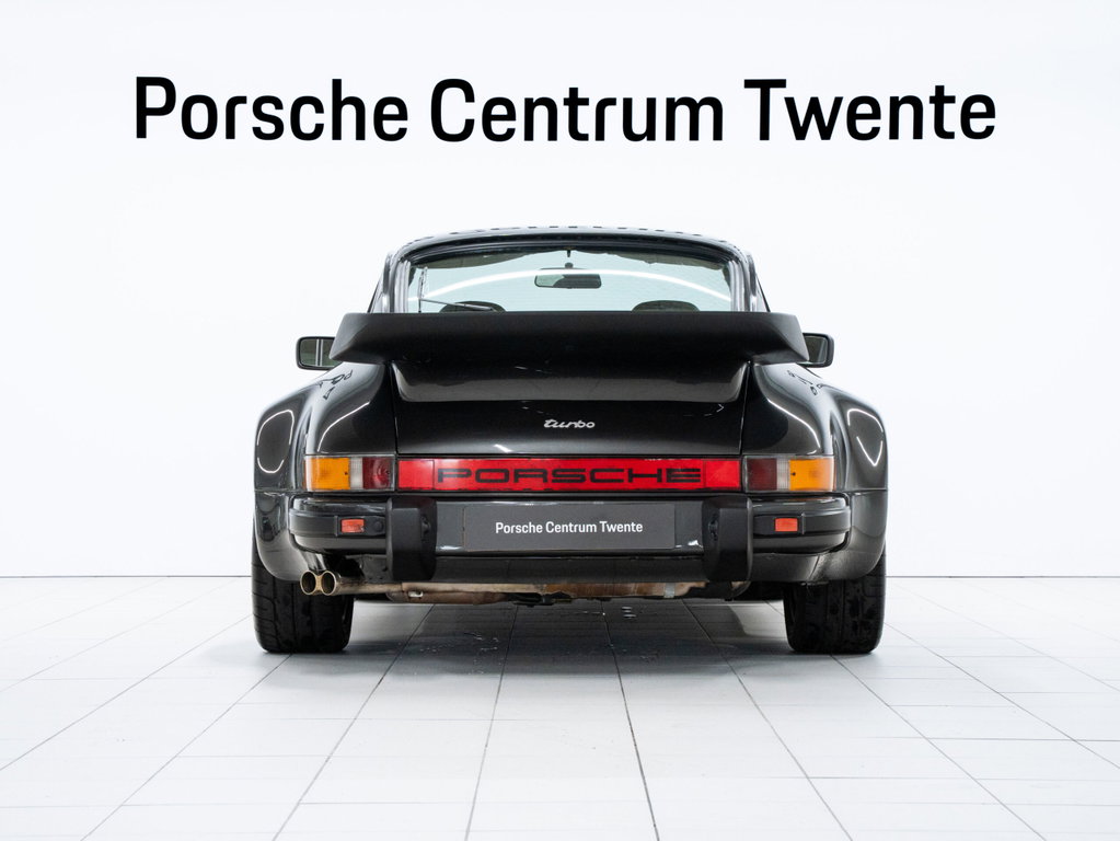 Porsche 911 Turbo 3.3