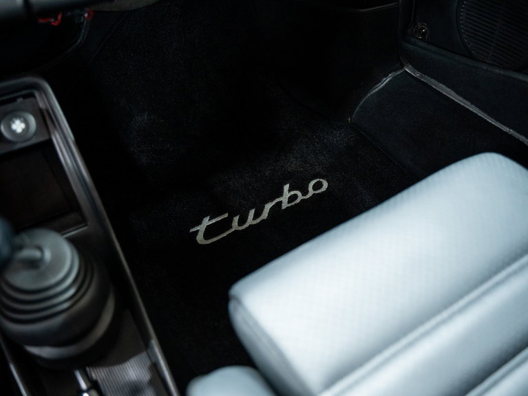 Porsche 911 Turbo 3.3