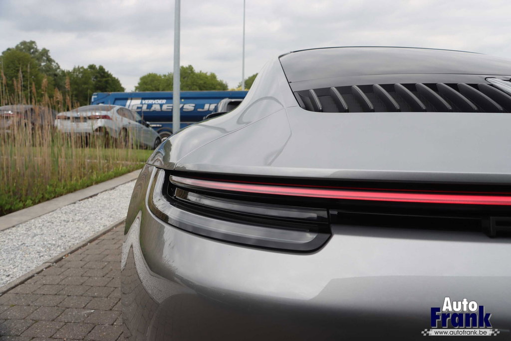 Porsche 992 Carrera T