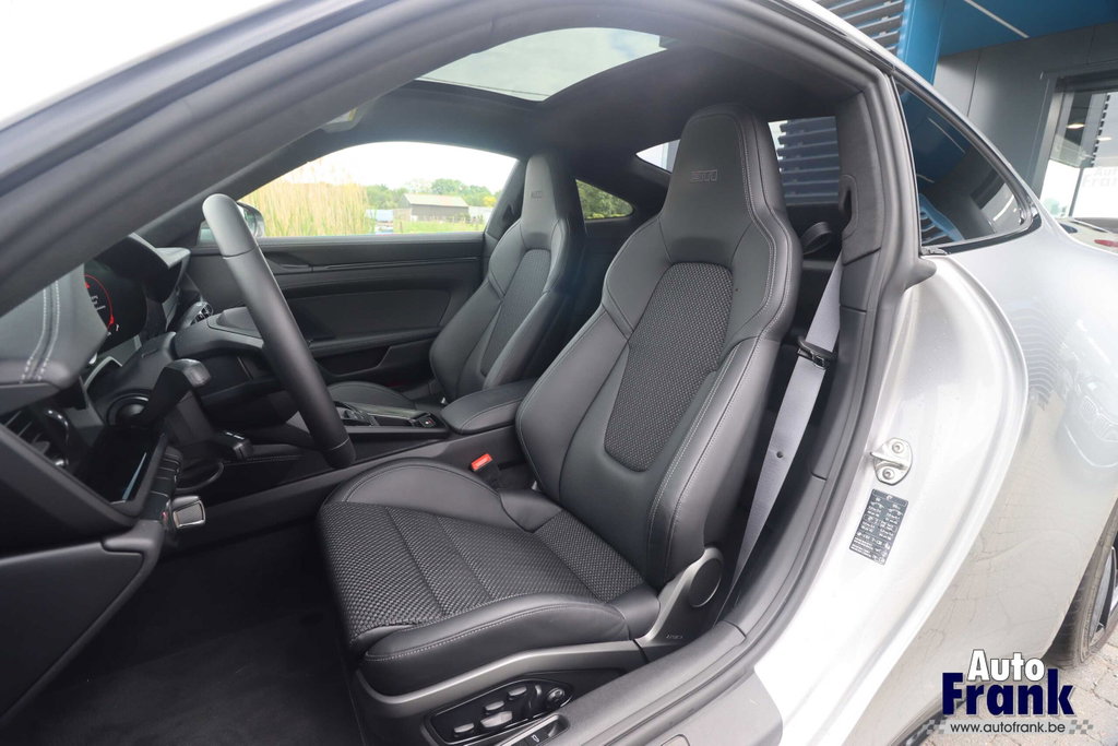Porsche 992 Carrera T