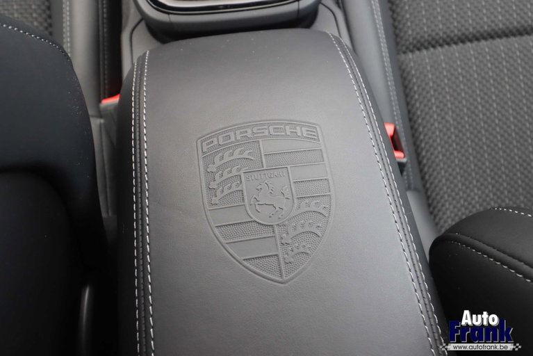 Porsche 992 Carrera T