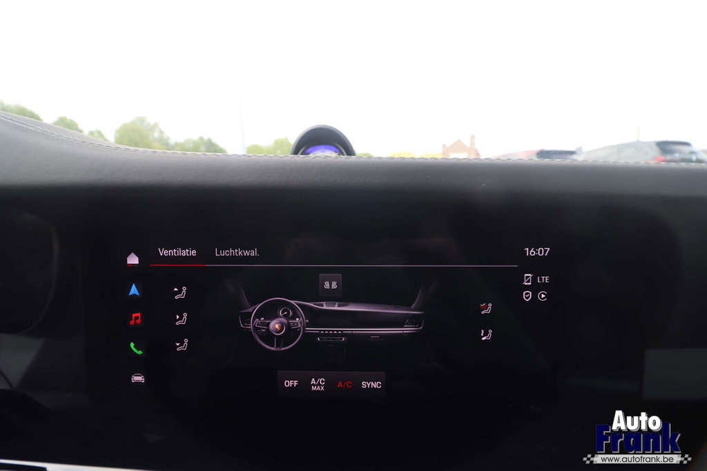 Porsche 992 Carrera T