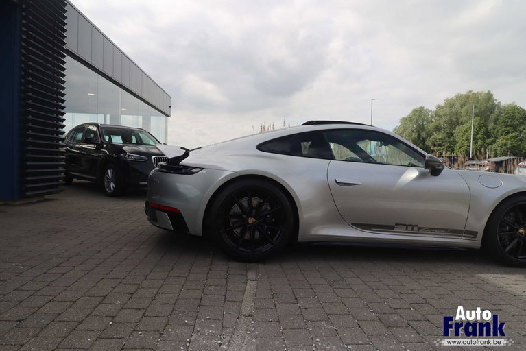 Porsche 992 Carrera T