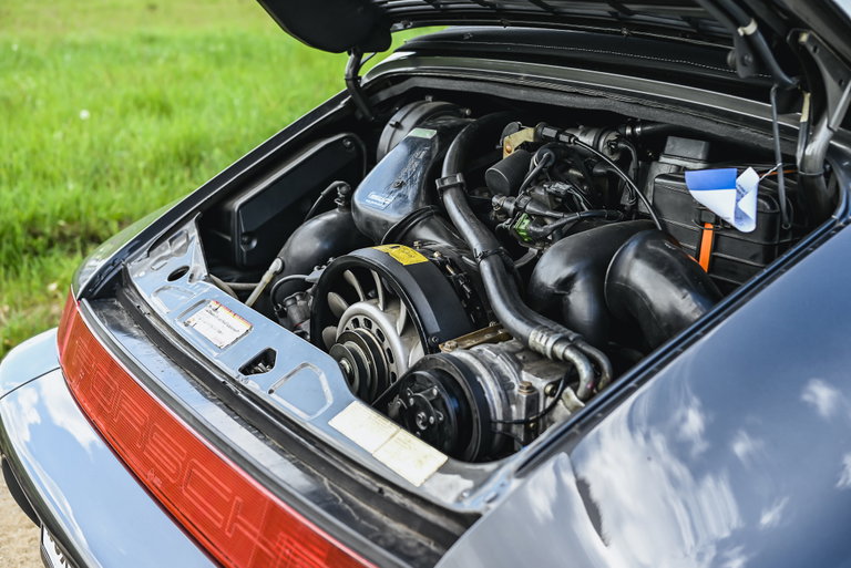 Porsche 964 Carrera 2