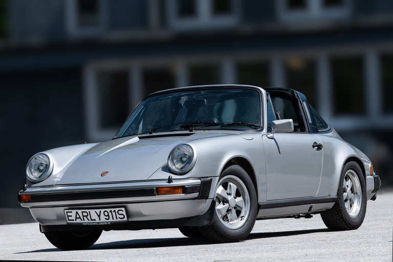 Porsche 911 “25 Jahre Jubiläumsmodell”