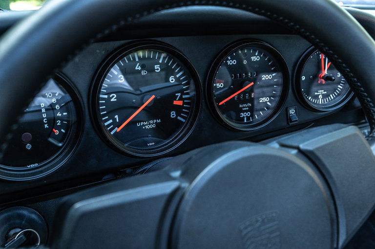 Porsche 911 “25 Jahre Jubiläumsmodell”