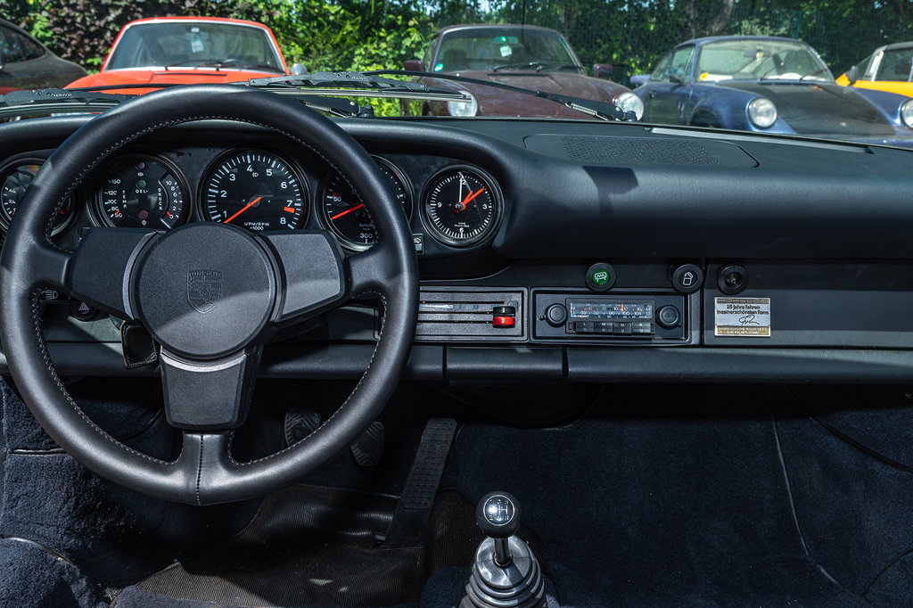 Porsche 911 “25 Jahre Jubiläumsmodell”