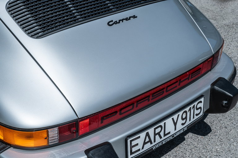 Porsche 911 “25 Jahre Jubiläumsmodell”