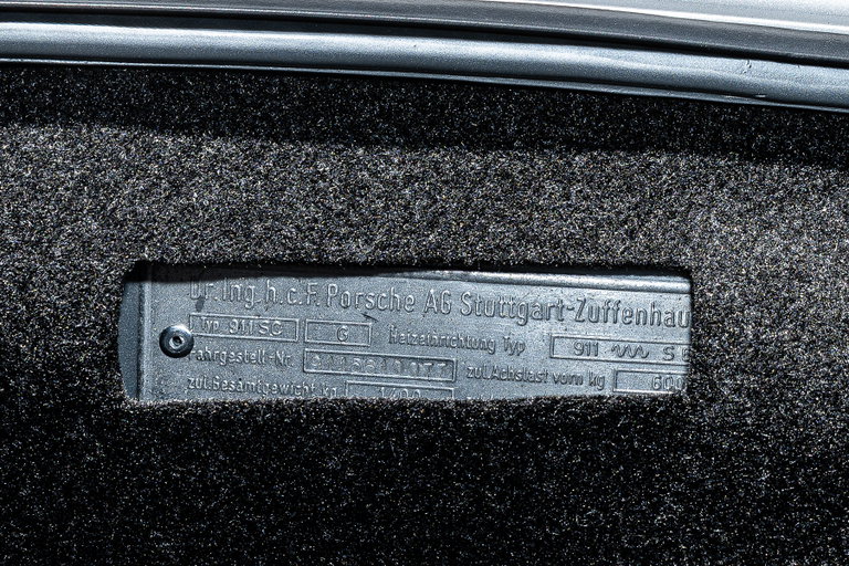 Porsche 911 “25 Jahre Jubiläumsmodell”