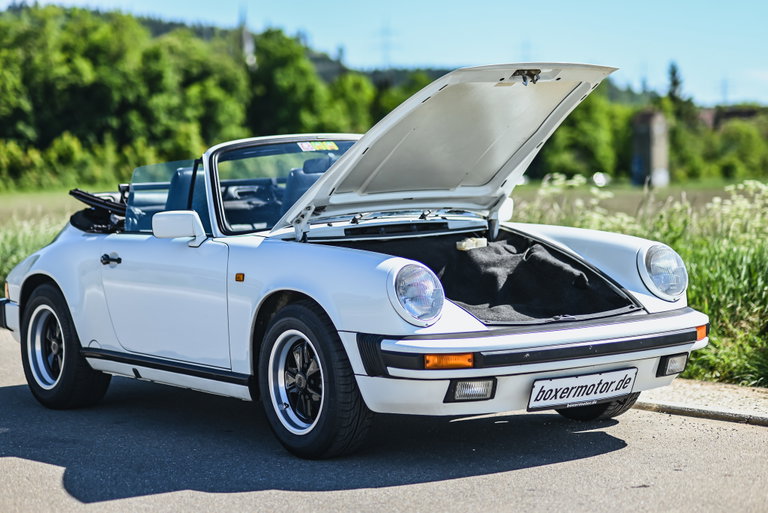 Porsche 911 Carrera 3.2