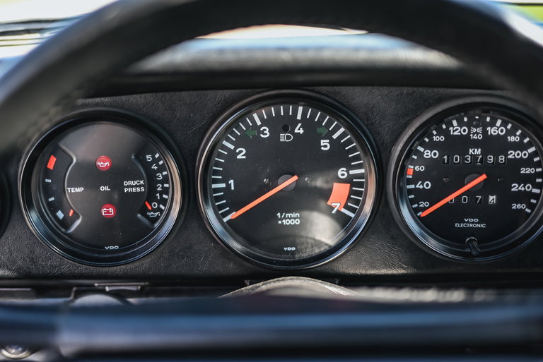 Porsche 911 Carrera 3.2