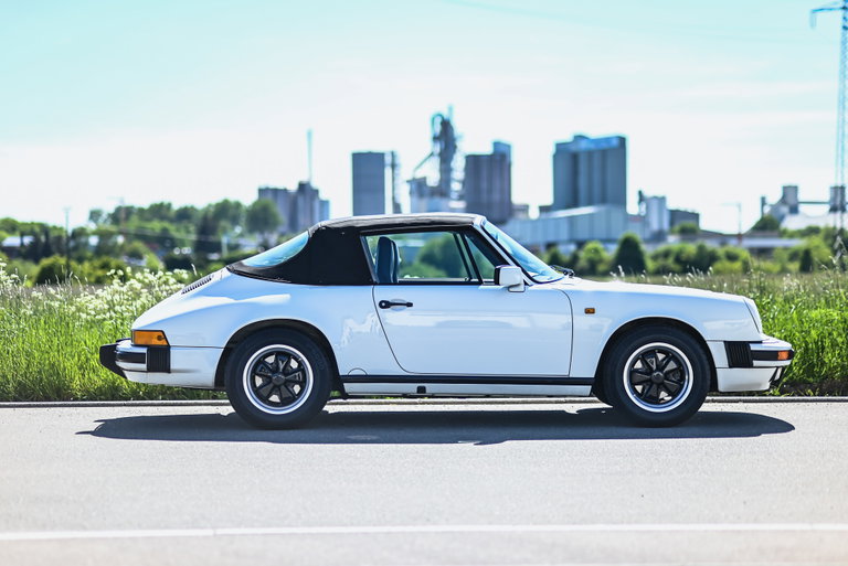 Porsche 911 Carrera 3.2