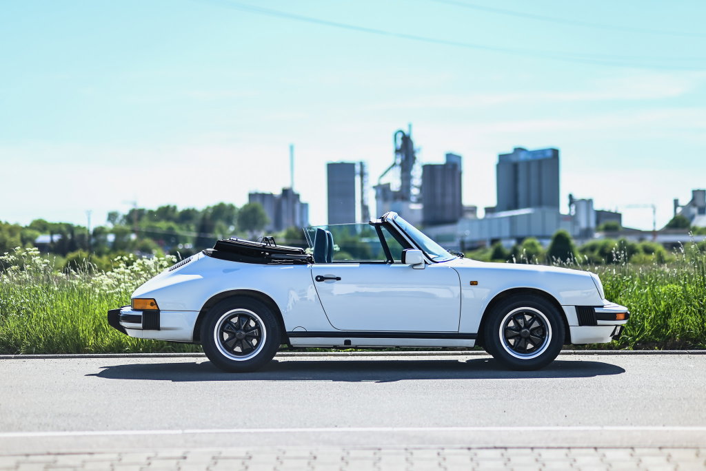 Porsche 911 Carrera 3.2