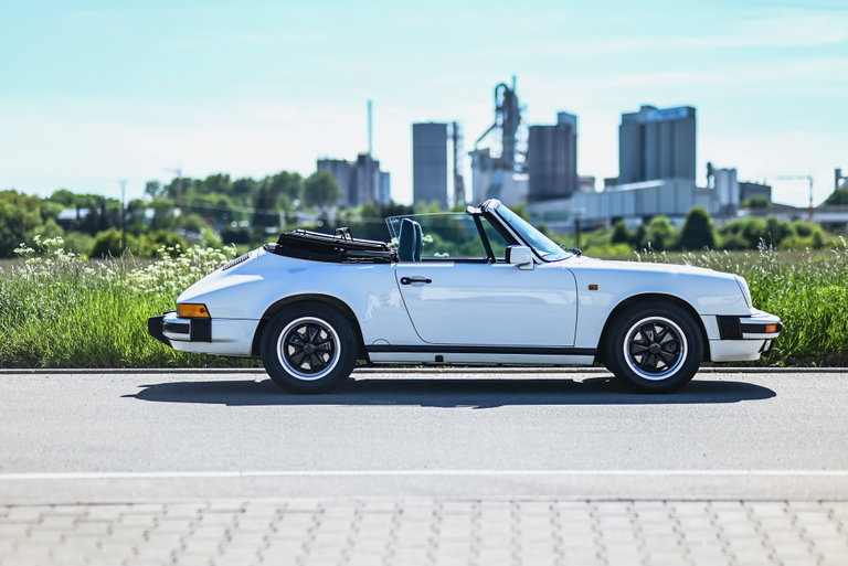 Porsche 911 Carrera 3.2