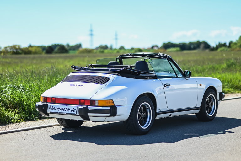 Porsche 911 Carrera 3.2