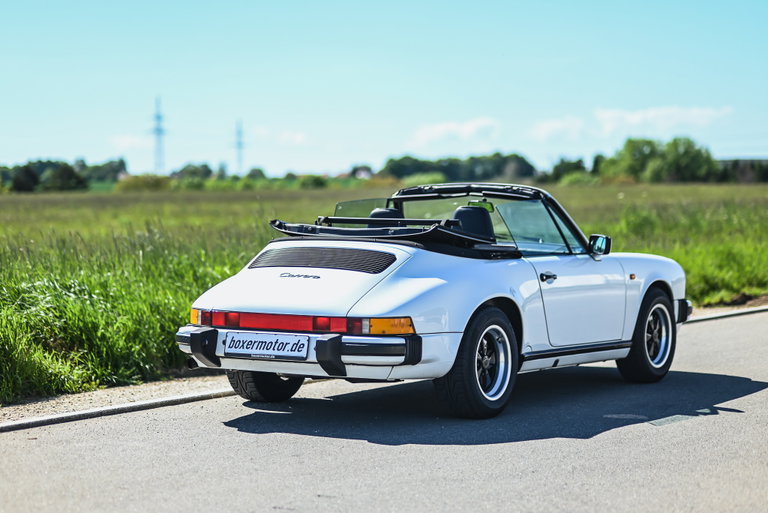 Porsche 911 Carrera 3.2