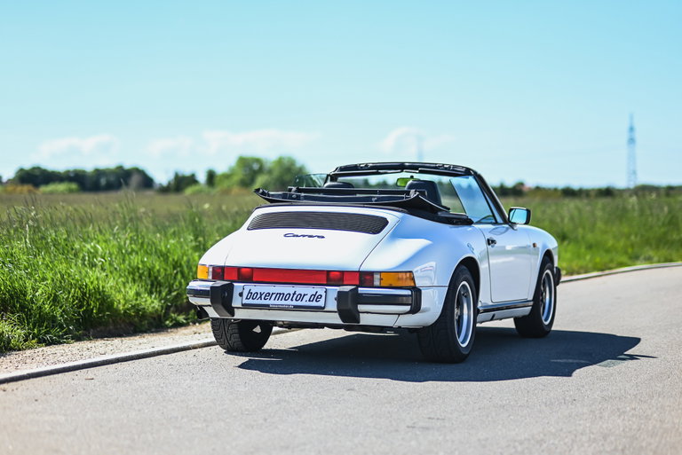 Porsche 911 Carrera 3.2