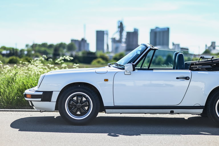 Porsche 911 Carrera 3.2