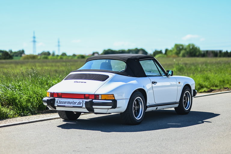 Porsche 911 Carrera 3.2