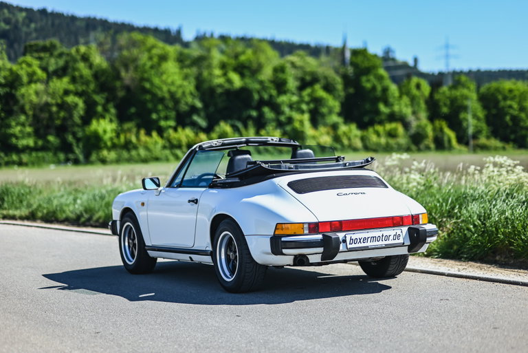 Porsche 911 Carrera 3.2