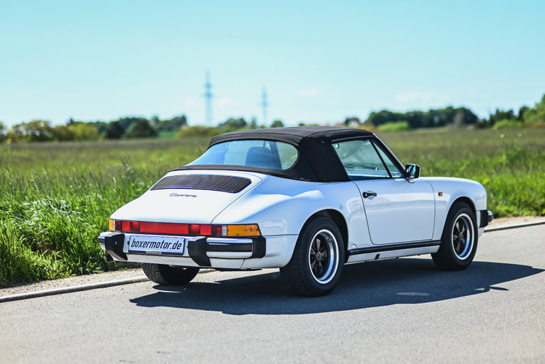 Porsche 911 Carrera 3.2