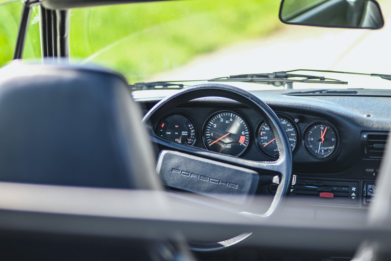 Porsche 911 Carrera 3.2