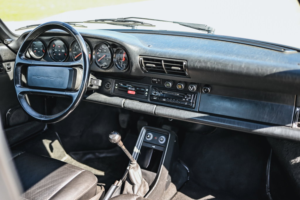 Porsche 911 Carrera 3.2