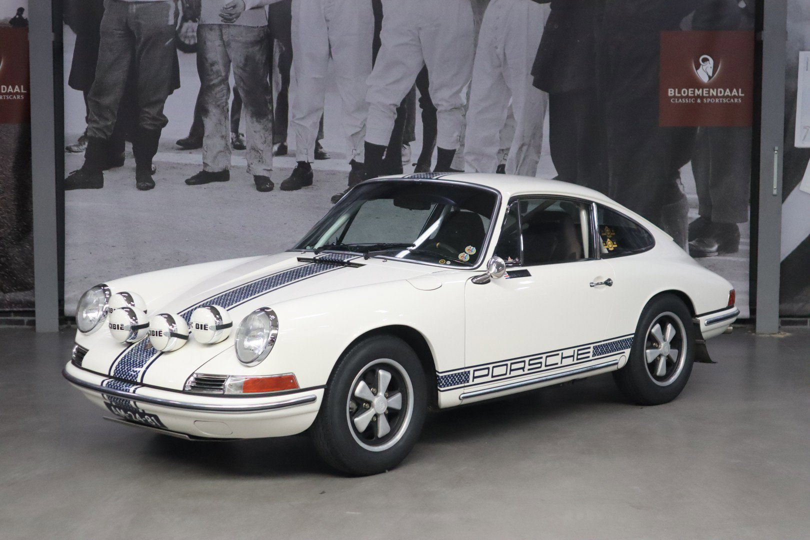PORSCHE ポルシェ 911 Faszination Porsche 911 (F-Modell) 1966 - elferspot.com - Marketplace for