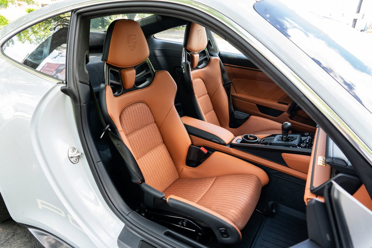 Porsche 911 S/T