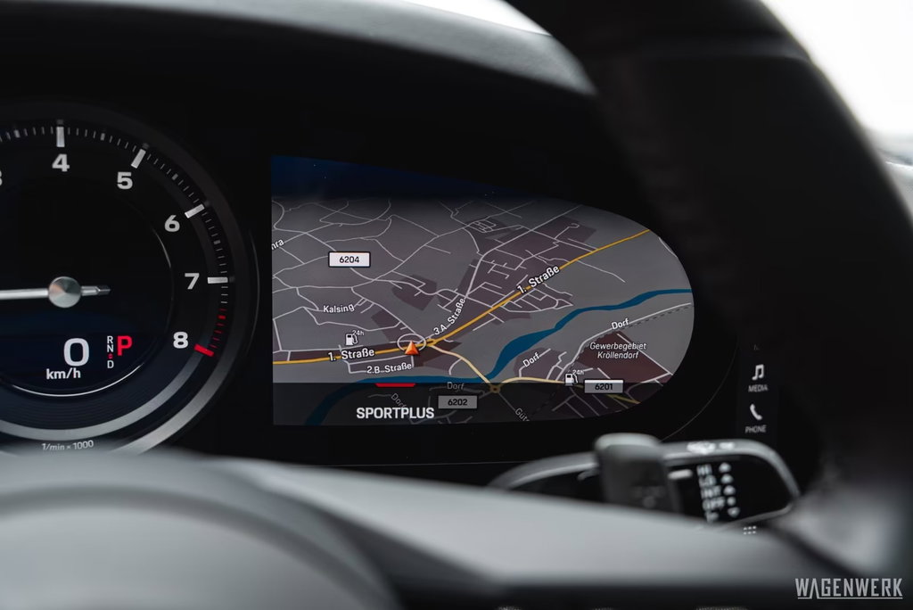 Porsche 992 Carrera 4S