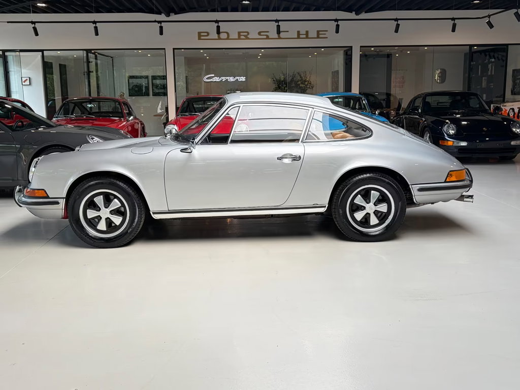 Porsche 911 T