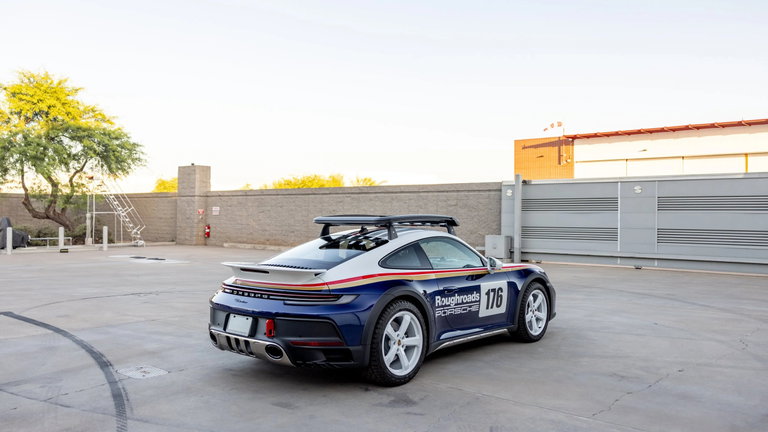 Porsche 911 Dakar