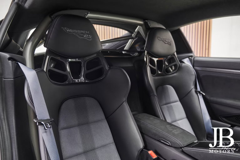 Porsche 718 Cayman GT4 RS